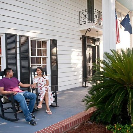 The Spivey House B&B On Kingston Lake 콘웨이 외부 사진